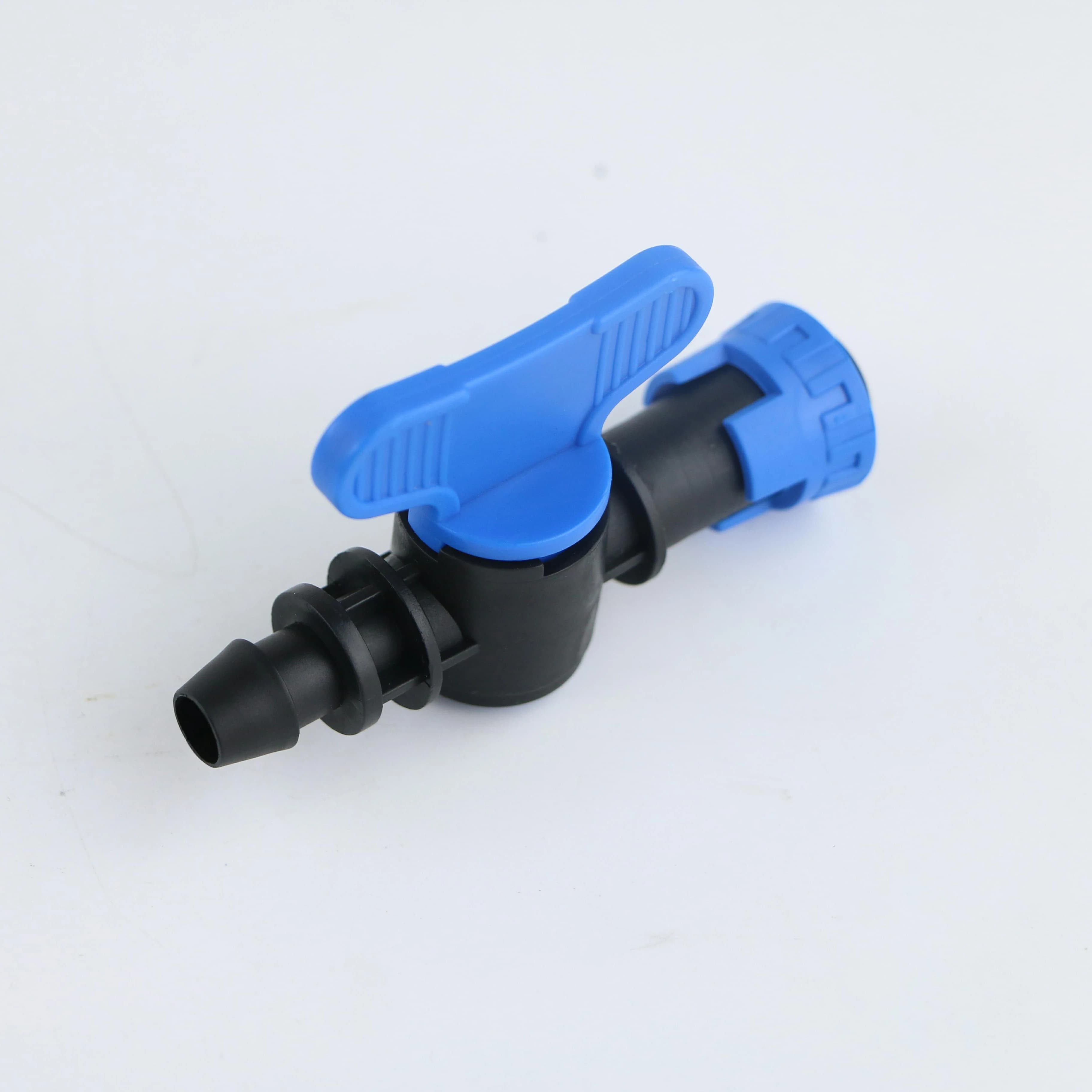 Miniválvula de plástico y accesorios para cinta y tubería de goteo 16mm 20mm LDPE en sistemas de riego de jardín