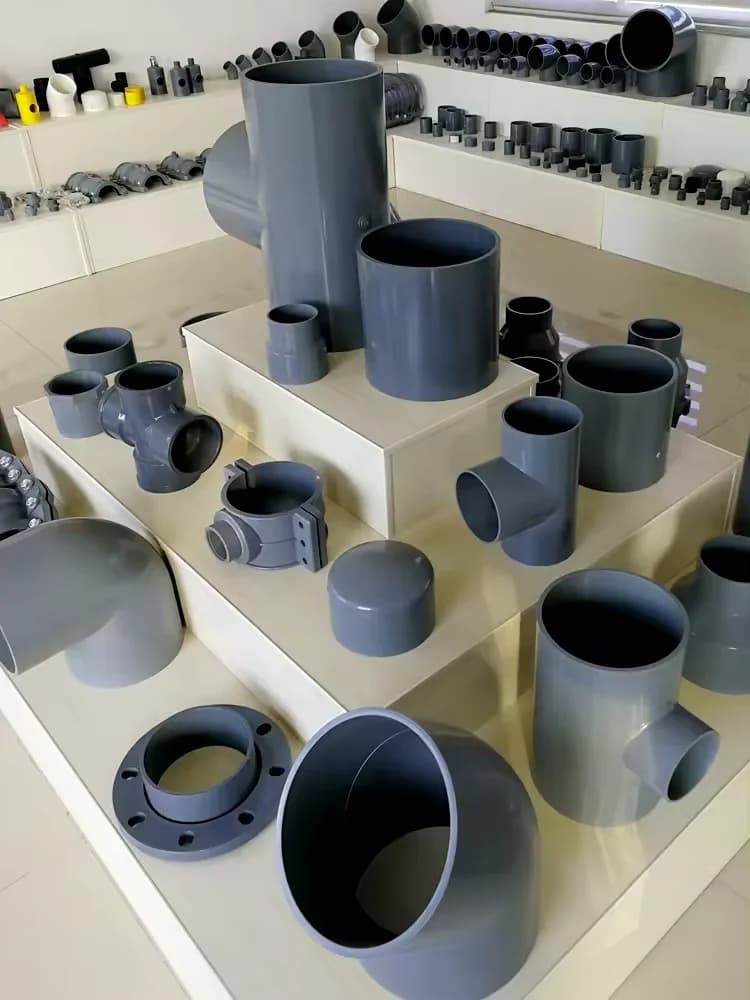 صمامات PVC للاستخدام الشاق + وصلات ضغط لتوصيل الأنابيب في نظام الري