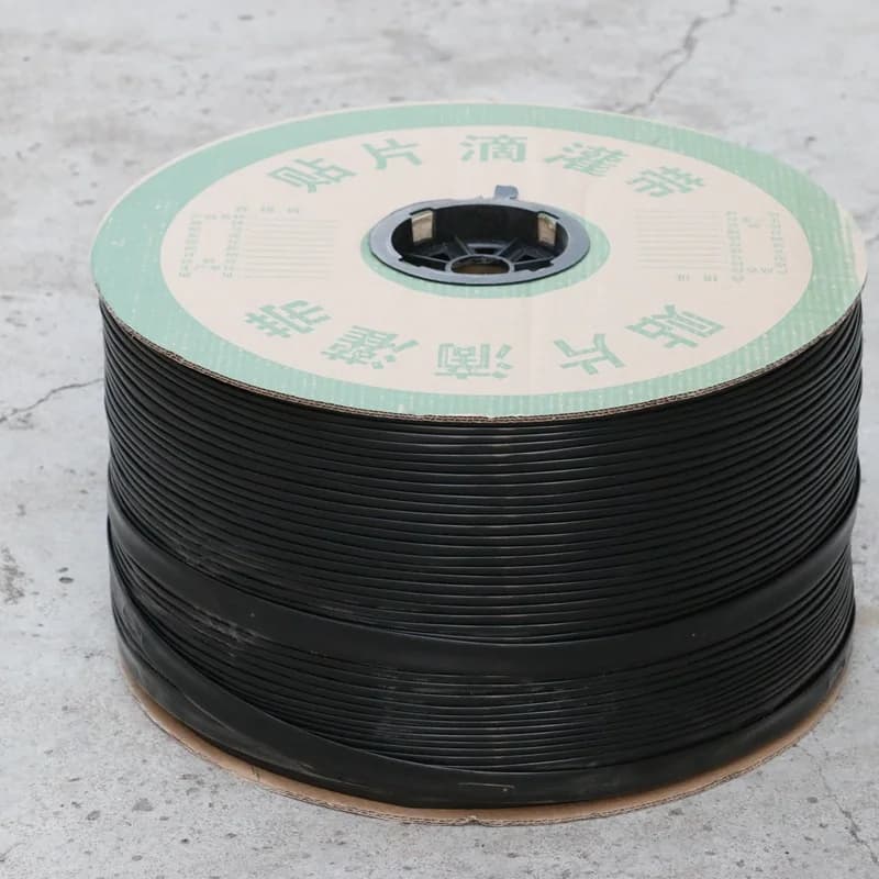 LDPE Tropfband mit Wandstärke 0.2-0.6mm und integriertem Flachemitter