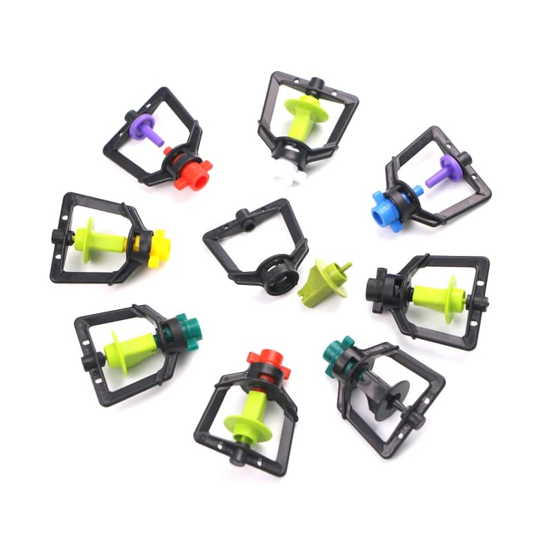מיקרו-ממטרה 1/2" עם ריסוס מים 360 מעלות להשקיית מטעים וירקות